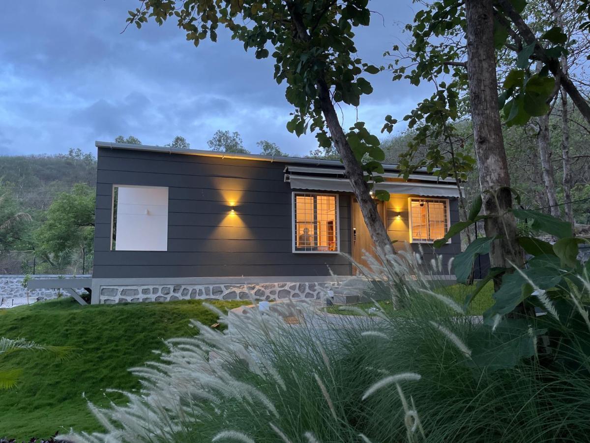 Villetta, Cozy And Uber Modern Cottage. Pune Eksteriør billede