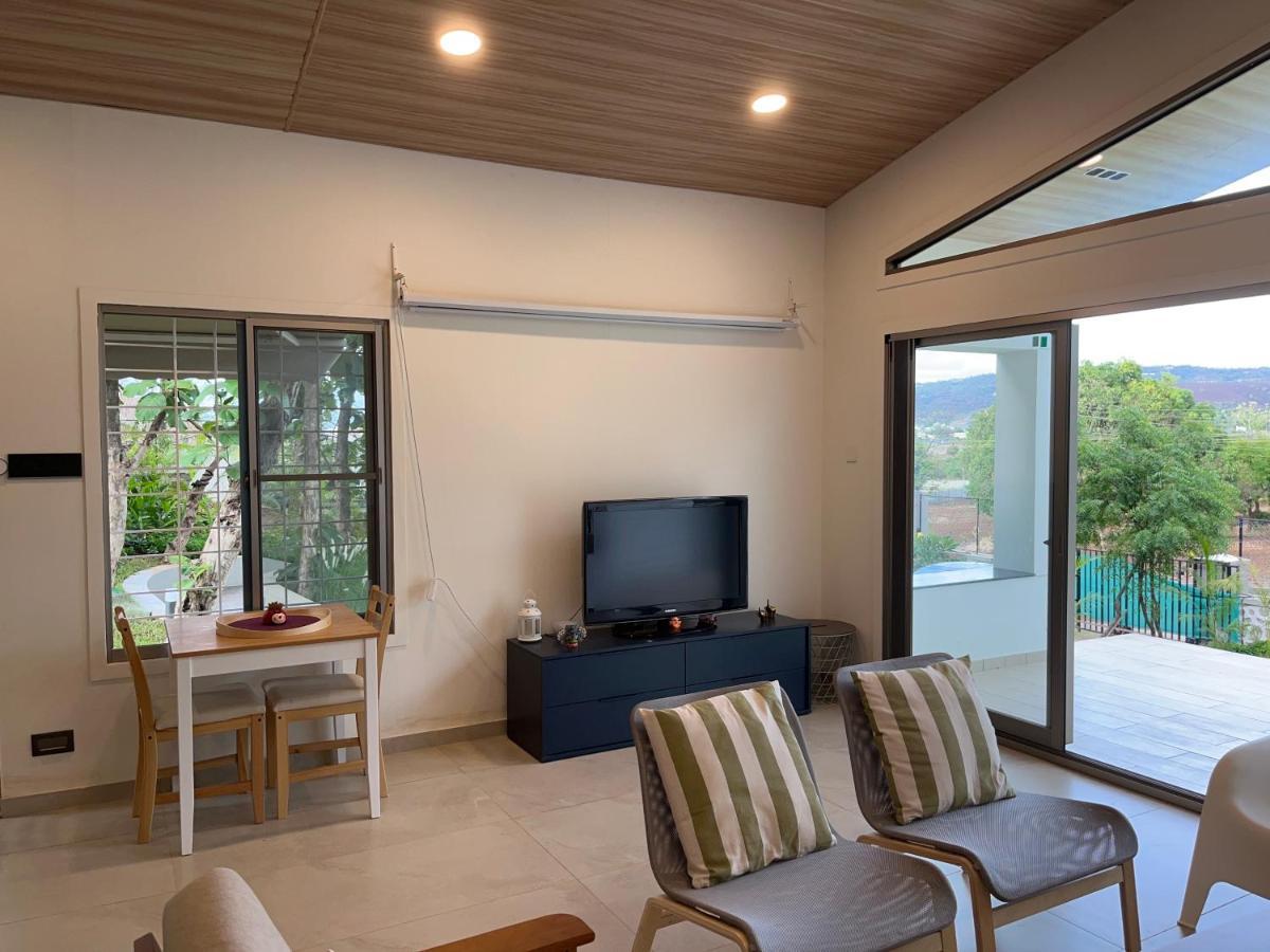 Villetta, Cozy And Uber Modern Cottage. Pune Eksteriør billede